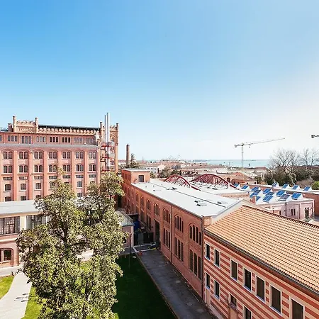 Deluxe Lagoon View *